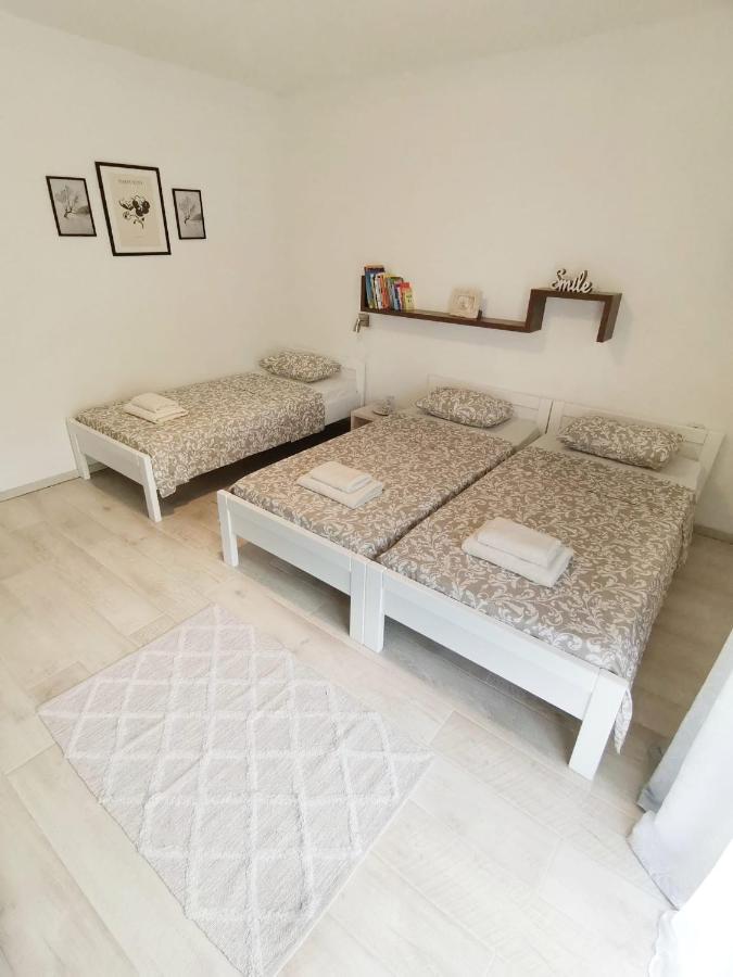 Apartman Pejic Podstrana Kültér fotó